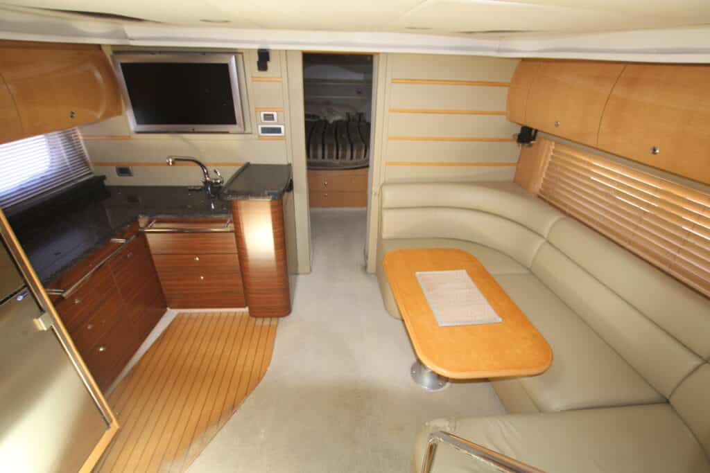 Listing Page 13 IMG 2336