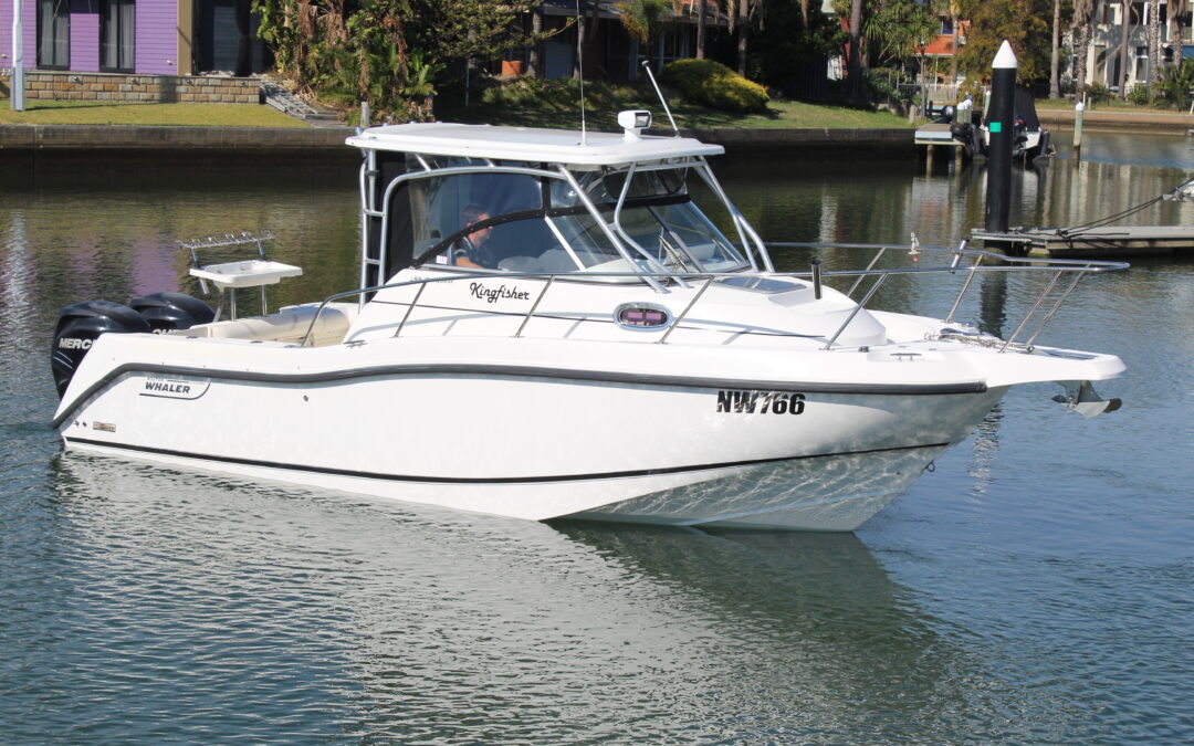 2011 Boston Whaler 255 CONQUEST