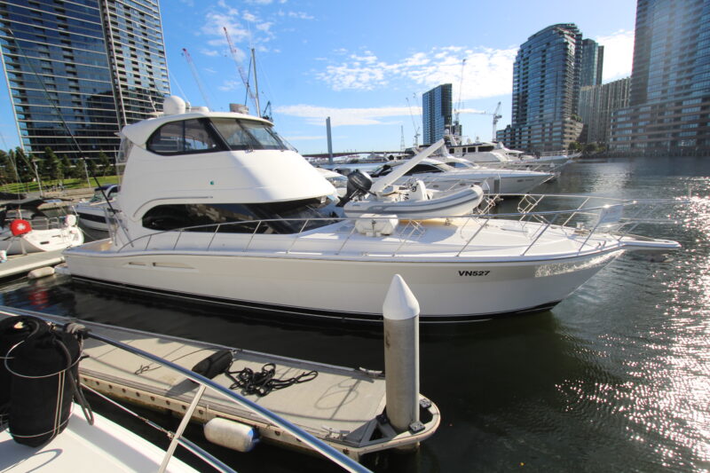 2008 Riviera 51 ENCLOSED FLYBRIDGE
