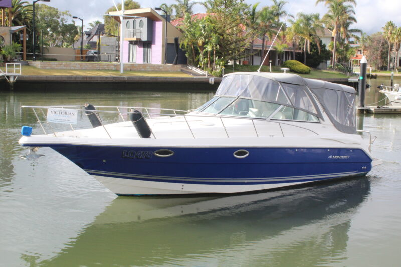 2006 Monterey 322 CRUISER