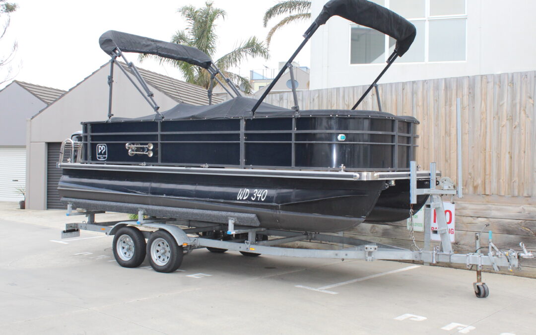 2021 Platinum Pontoons 19ft Luxury In-Shore Pontoon Boat