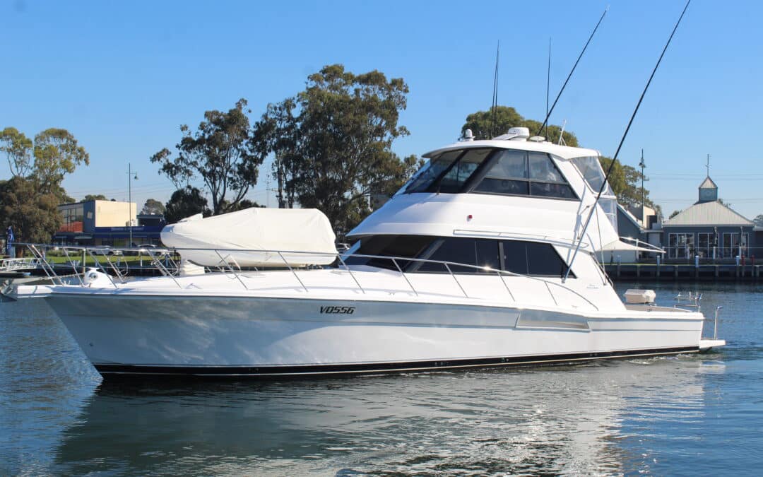 RIVIERA 48 ENCLOSED FLYBRIDGE 2004
